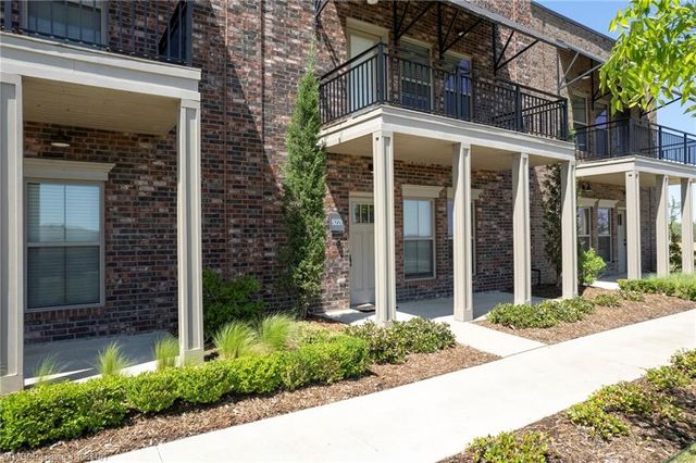 9221 RA Young Jr Drive, Fort Smith, AR 72916