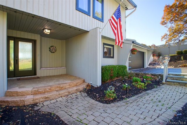 26 Summit Circle Drive, Mahopac, NY 10541