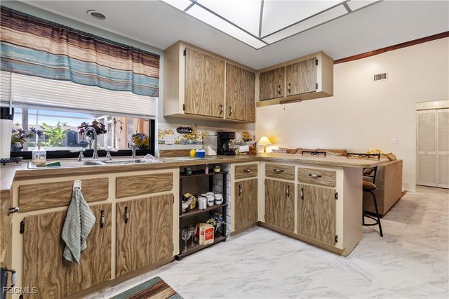 1120 SE 29th TER, Cape Coral, FL 33904