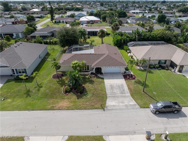 1120 SE 29th TER, Cape Coral, FL 33904