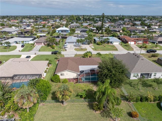 1120 SE 29th TER, Cape Coral, FL 33904