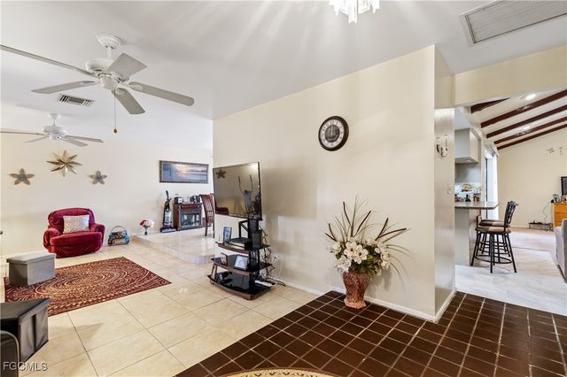 1120 SE 29th TER, Cape Coral, FL 33904