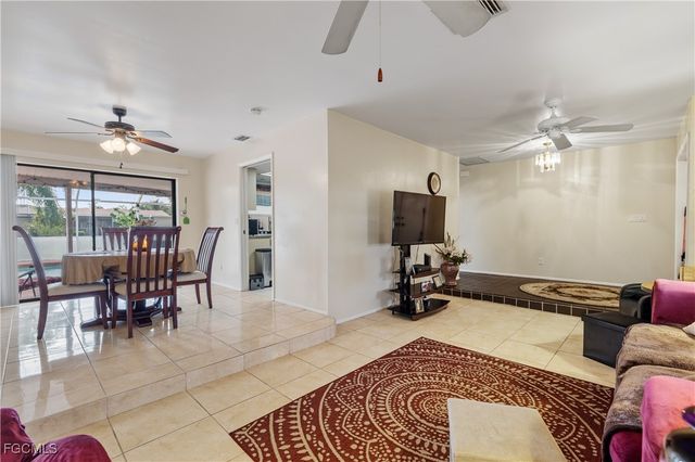 1120 SE 29th TER, Cape Coral, FL 33904