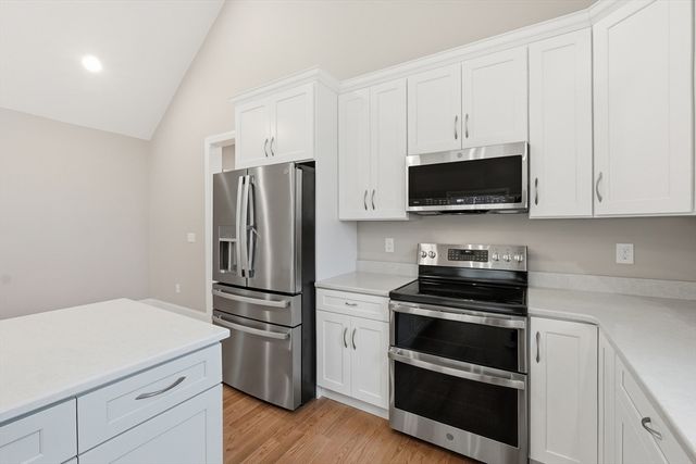 18 Lakeshore Drive, Douglas, MA 01516