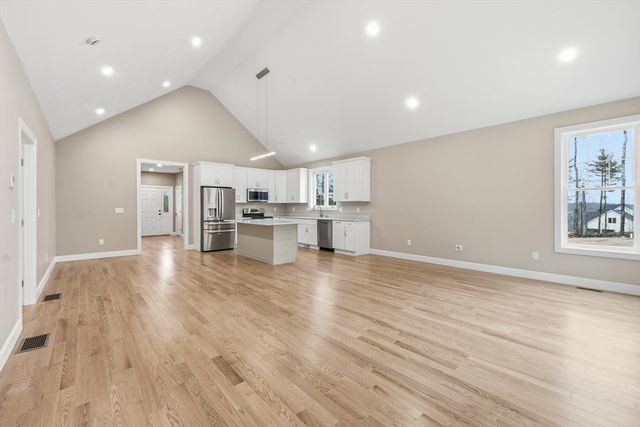 18 Lakeshore Drive, Douglas, MA 01516