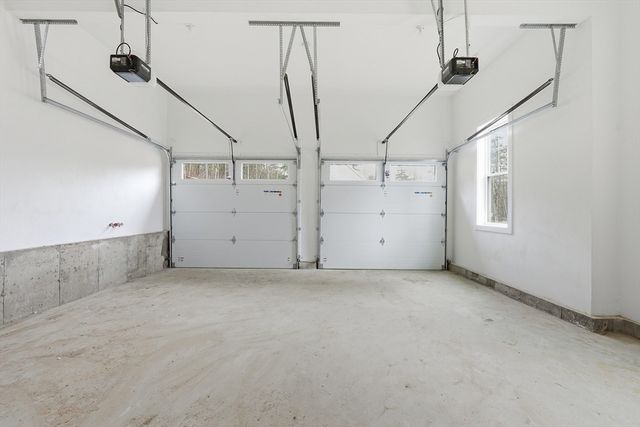 18 Lakeshore Drive, Douglas, MA 01516