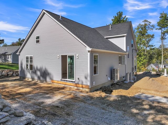 18 Lakeshore Drive, Douglas, MA 01516