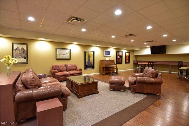 12500 Edgewater Drive 1201, Lakewood, OH 44107