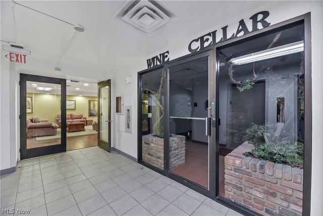 12500 Edgewater Drive 1201, Lakewood, OH 44107