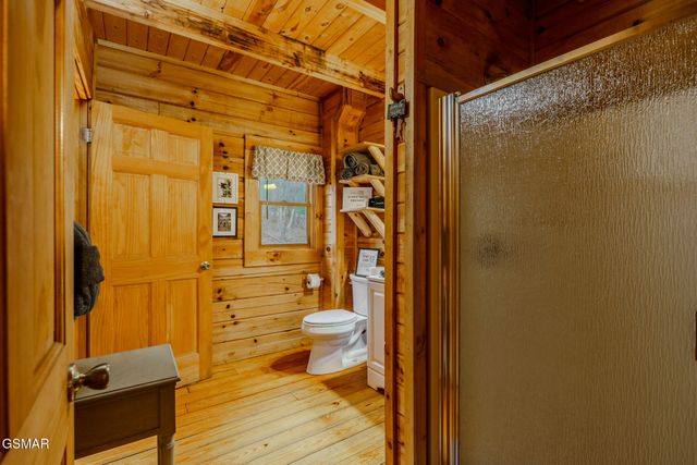 3140 Brothers Way, Sevierville, TN 37862