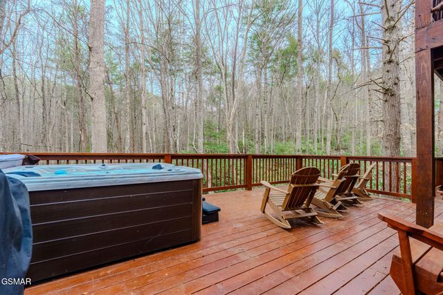 3140 Brothers Way, Sevierville, TN 37862