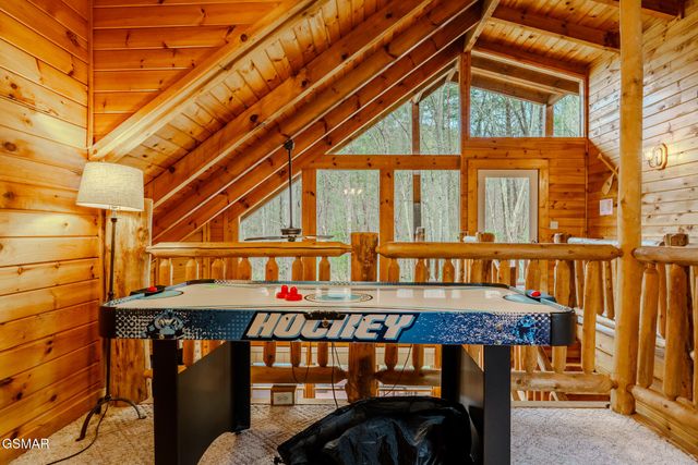 3140 Brothers Way, Sevierville, TN 37862