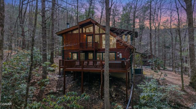 3140 Brothers Way, Sevierville, TN 37862