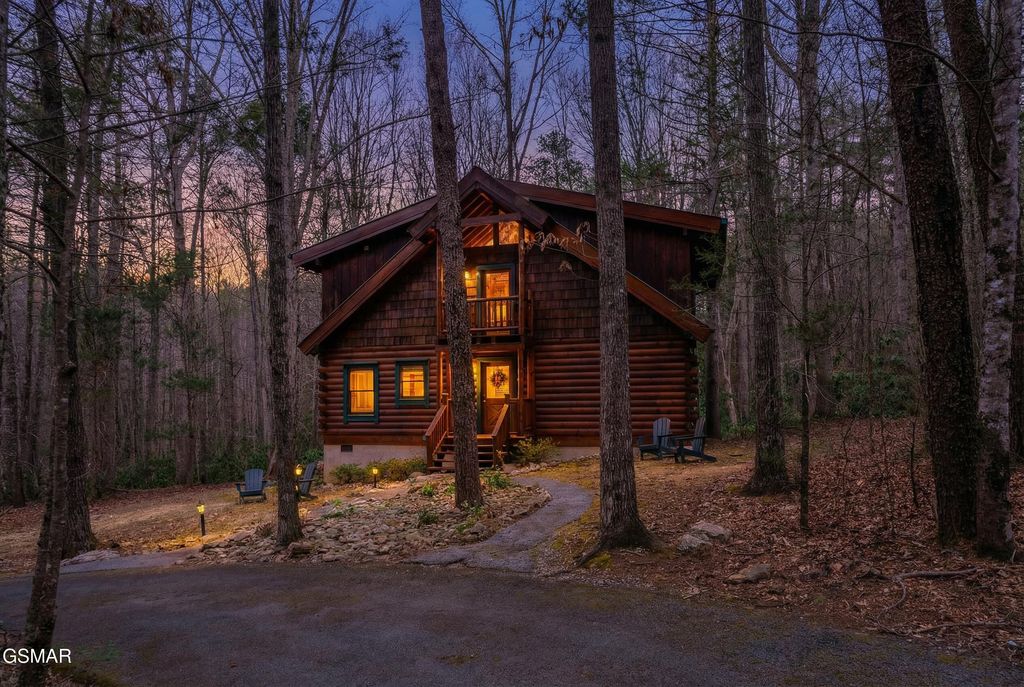 3140 Brothers Way, Sevierville, TN 37862