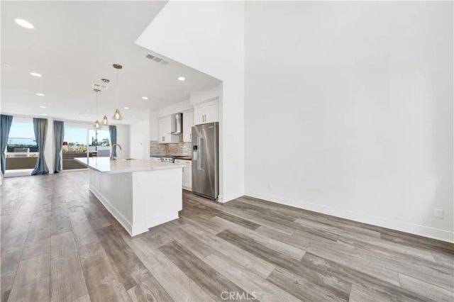 1658 Topanga, Costa Mesa, CA 92627