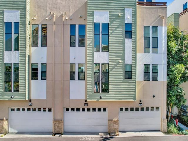 1658 Topanga, Costa Mesa, CA 92627