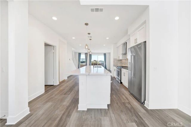 1658 Topanga, Costa Mesa, CA 92627