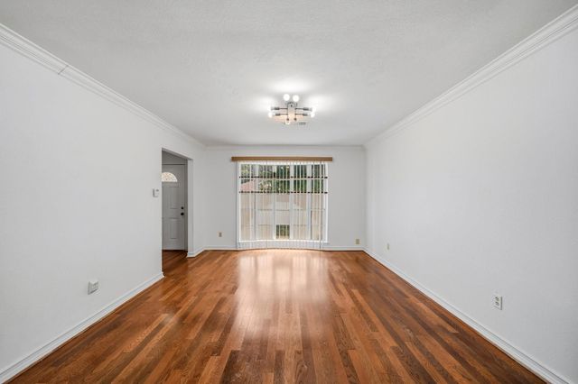 10910 Corona Lane, Houston, TX 77072