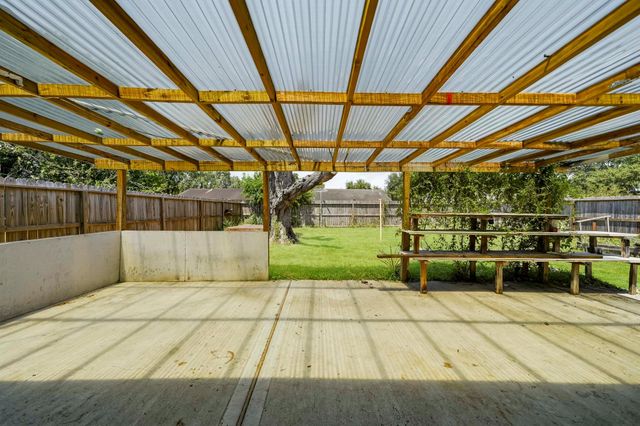 10910 Corona Lane, Houston, TX 77072