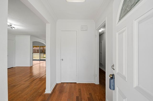 10910 Corona Lane, Houston, TX 77072
