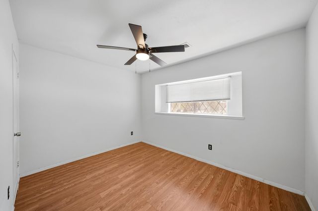 10910 Corona Lane, Houston, TX 77072