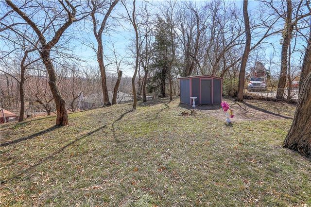 6207 Arcadia Avenue, Kansas City, KS 66102