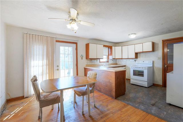 6207 Arcadia Avenue, Kansas City, KS 66102