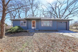6207 Arcadia Avenue, Kansas City, KS 66102