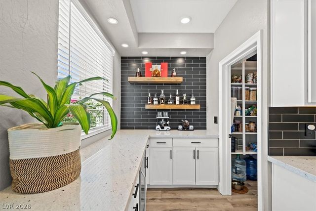 5633 LOWELL CLIFF Street, North Las Vegas, NV 89081