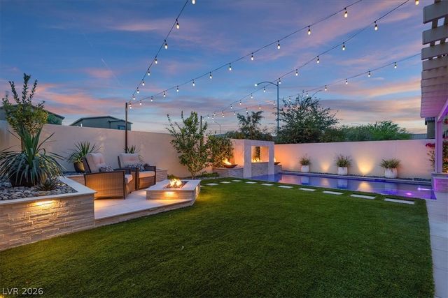 5633 LOWELL CLIFF Street, North Las Vegas, NV 89081