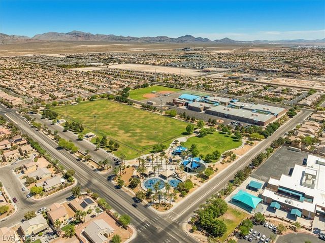 5633 LOWELL CLIFF Street, North Las Vegas, NV 89081