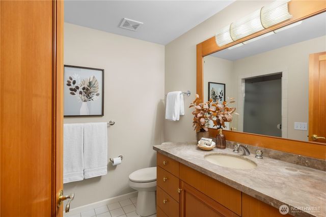 3813 W Mercer Way, Mercer Island, WA 98040