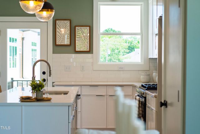 1313 Garner Road 101, Raleigh, NC 27610