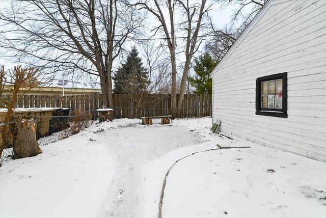 2122 E Johnson Street, Madison, WI 53704