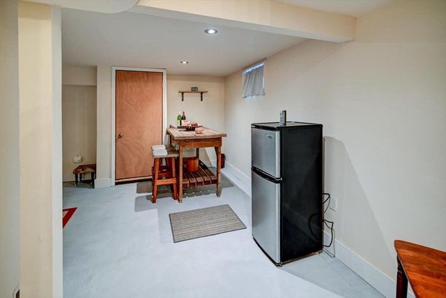 2122 E Johnson Street, Madison, WI 53704