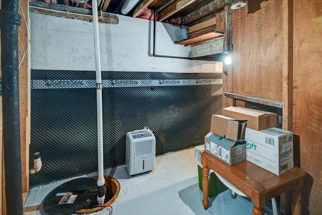 2122 E Johnson Street, Madison, WI 53704