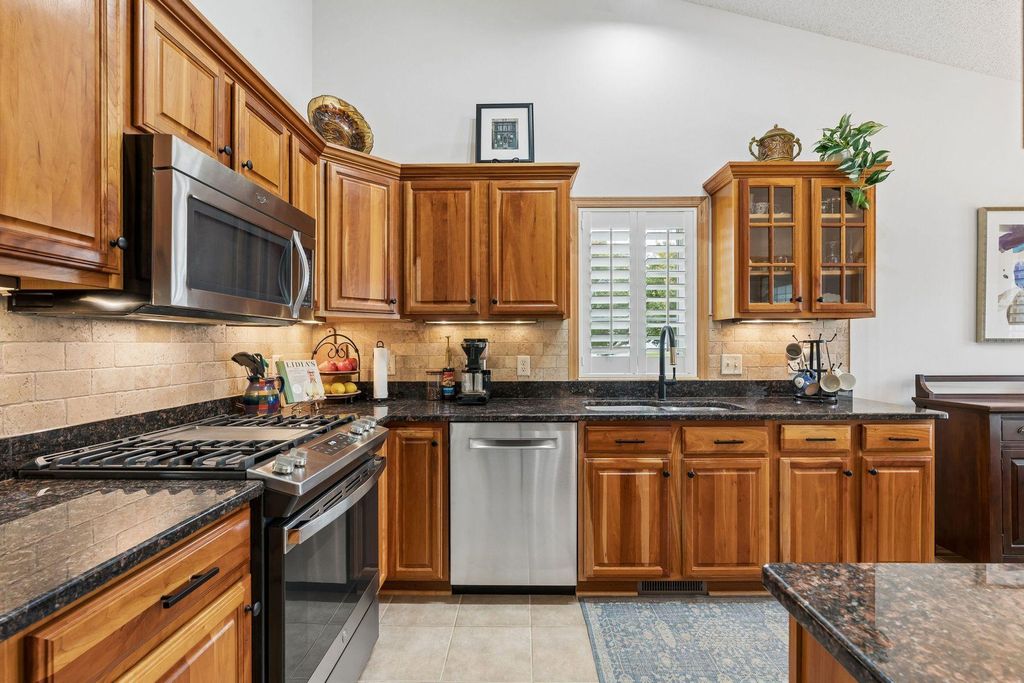 8977 Deer Run Drive, Victoria, MN 55386 — photo 5
