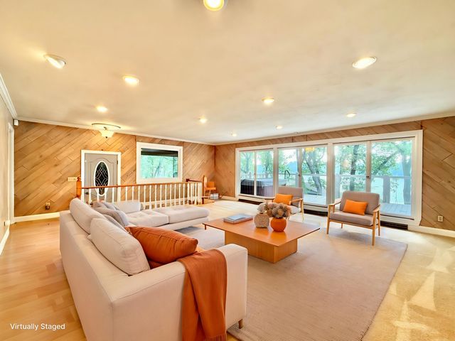 2107 S Pow Wow Trail, Beloit, WI 53511