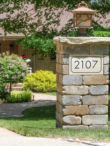 2107 S Pow Wow Trail, Beloit, WI 53511