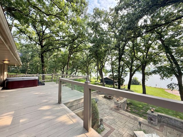 2107 S Pow Wow Trail, Beloit, WI 53511