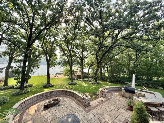 2107 S Pow Wow Trail, Beloit, WI 53511