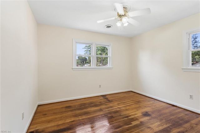 122 Kohler CRES, Newport News, VA 23606