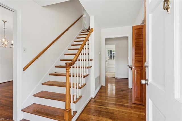 122 Kohler CRES, Newport News, VA 23606