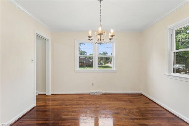 122 Kohler CRES, Newport News, VA 23606
