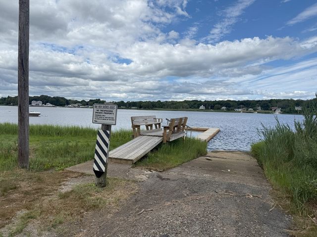35 Water Street, Berkley, MA 02779
