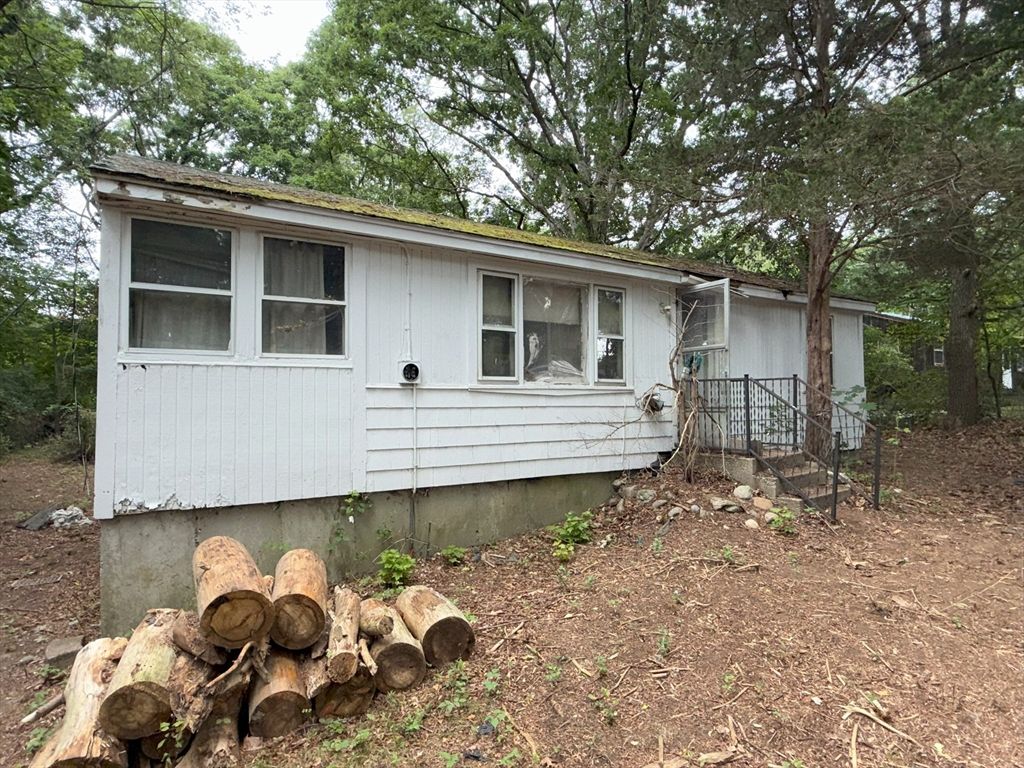 35 Water Street, Berkley, MA 02779
