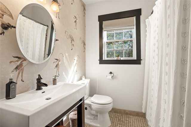 708 Sparks Ave, Austin, TX 78705