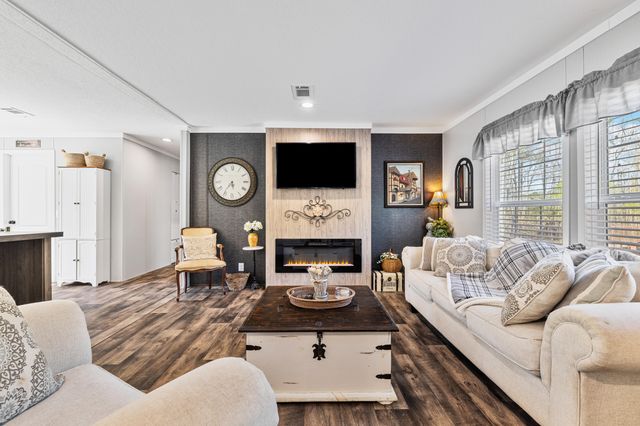 371 Rhode Drive, Cottageville, SC 29435