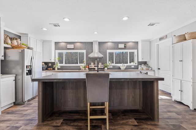 371 Rhode Drive, Cottageville, SC 29435