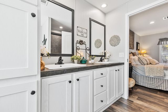 371 Rhode Drive, Cottageville, SC 29435